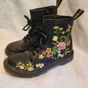 Dr. Martens Junior Floral Black Boots Sz 4/5